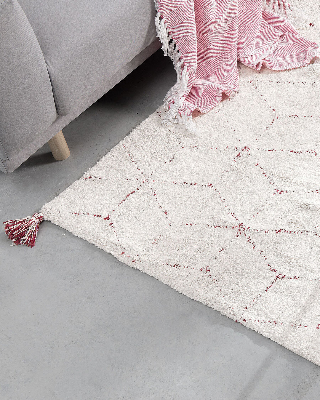 Shaggy Area Rug 140 x 200 cm White Sakarya