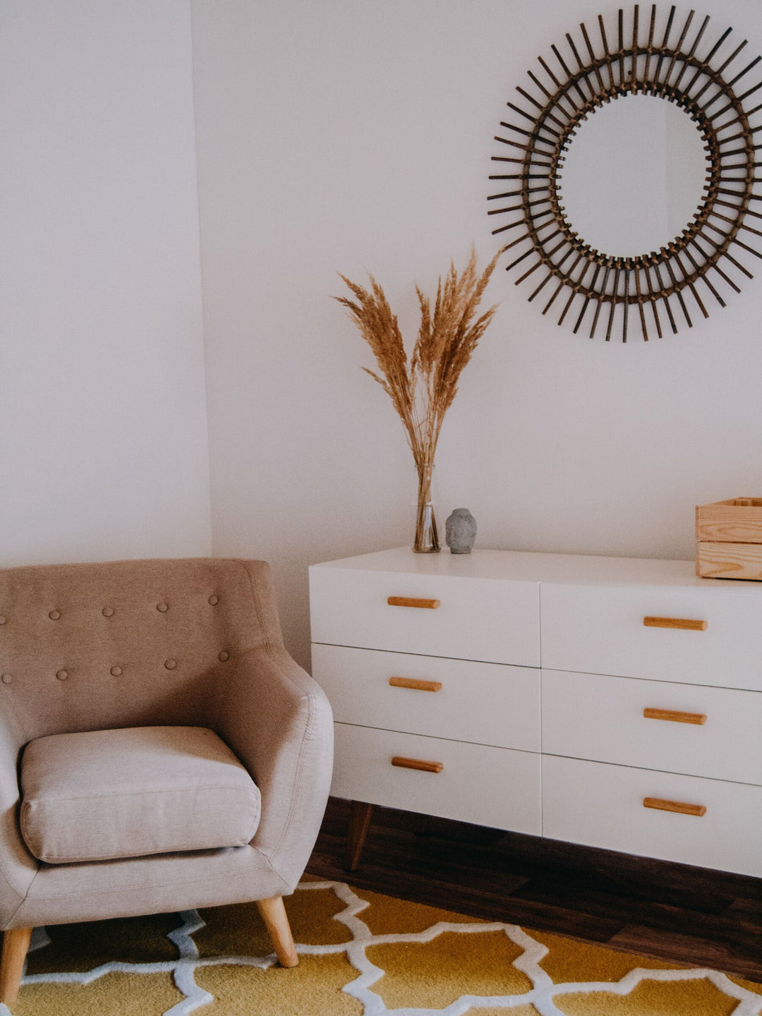 6 Drawer Chest White Newark II