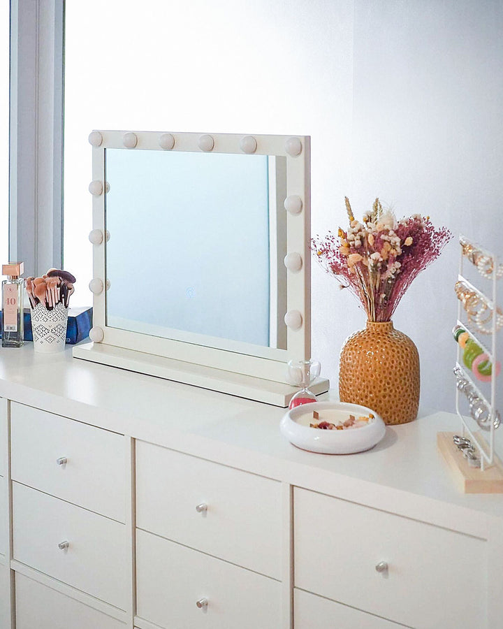 LED Dressing Table Mirror 50 x 60 cm White Beauvoir