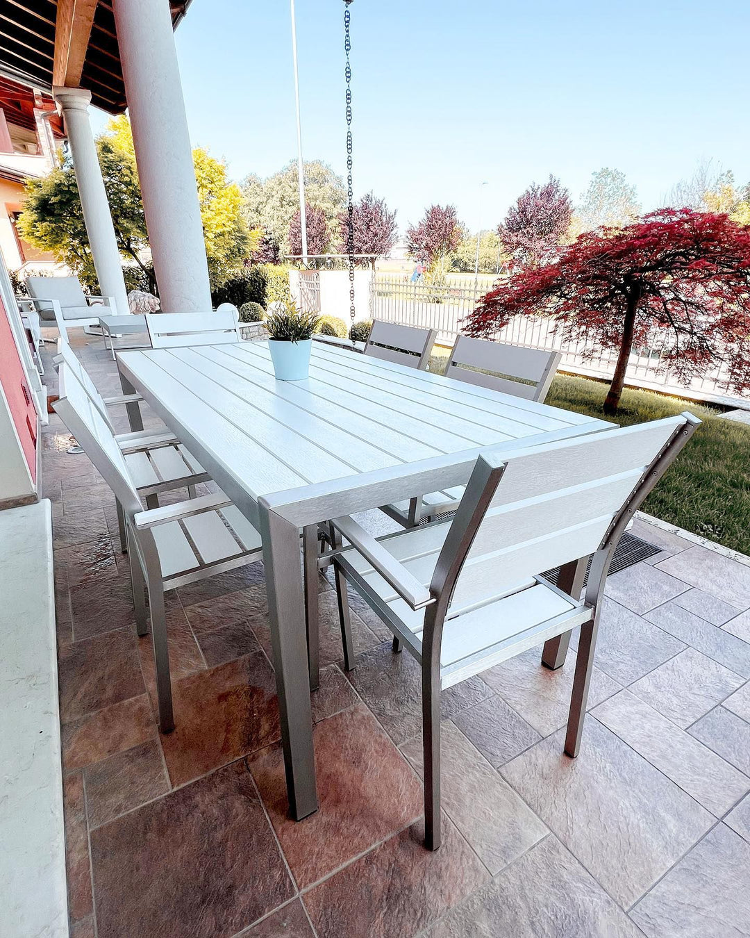 Vernio 6 Seater Aluminium Garden Dining Set White